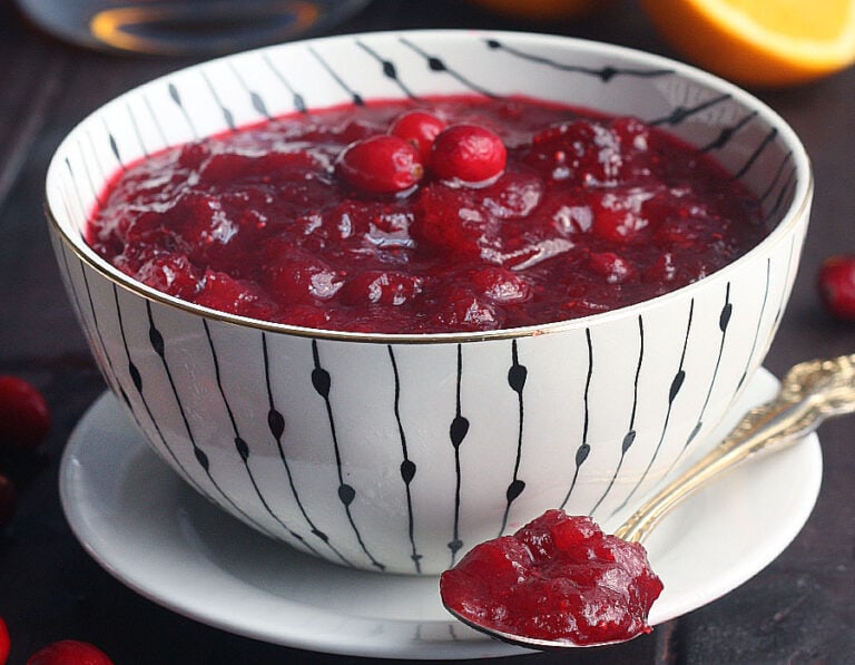 Fresh Cranberry Sauce with Bourbon and Vanilla