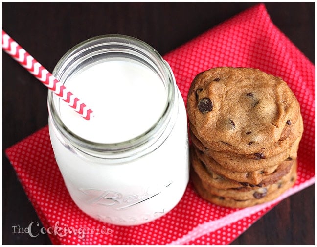 How to make chocolate chip cookies from scratch - CookingBride.com