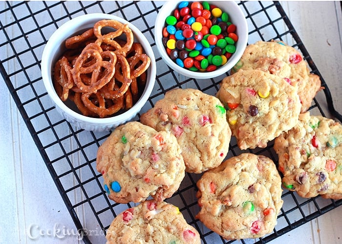 Pretzel M&M Cookies