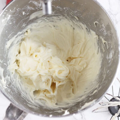 How to Make Cream Cheese Icing