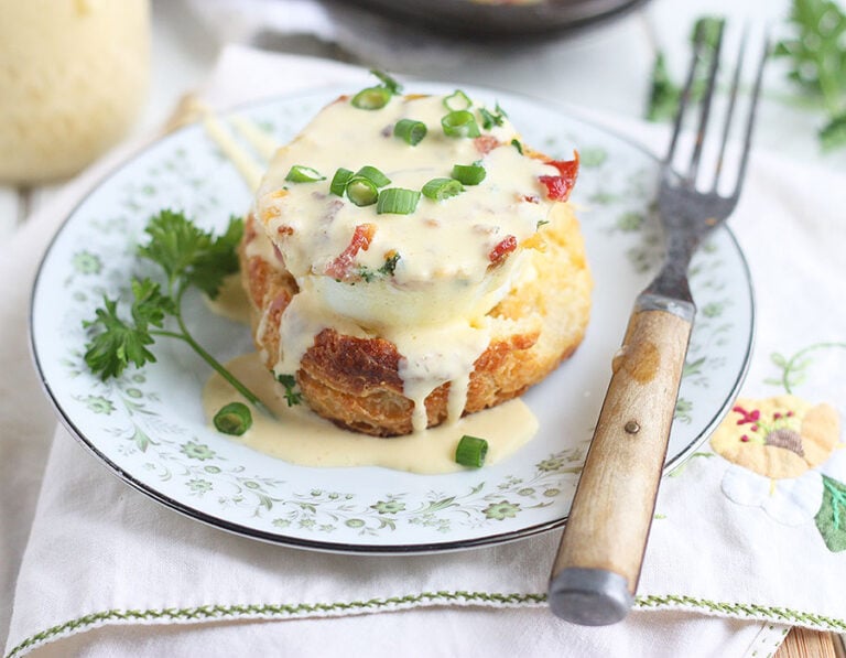 Oven Baked Eggs with Hollandaise Sauce