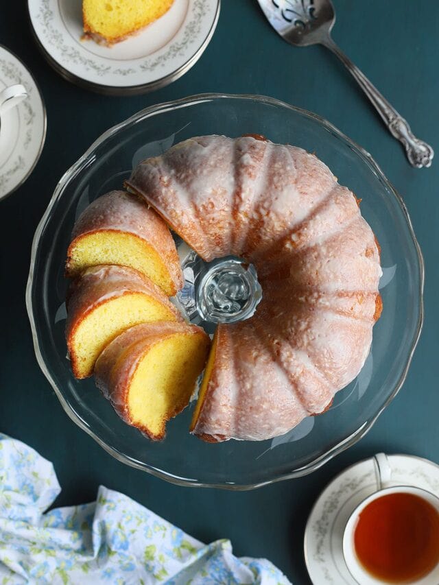 Vintage Dessert: Apricot Nectar Cake