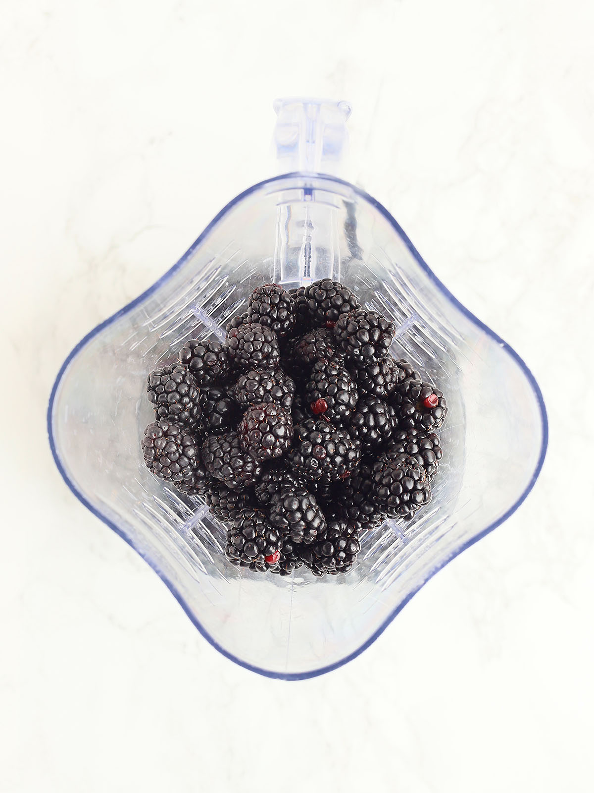 whole blackberries in a blender