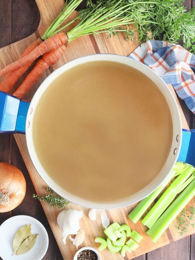 How to Make Chicken Stock Tutorial
