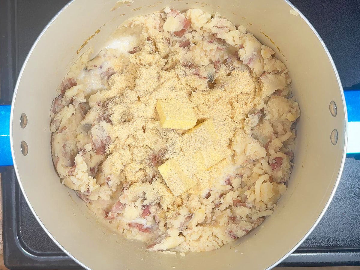 Garlic powder, milk, and butter added to the mashed potatoes.